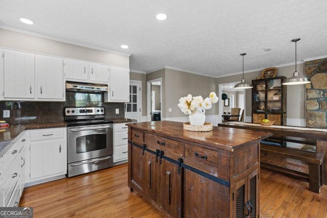 8360 Lanier Drive, Cumming, GA 30041