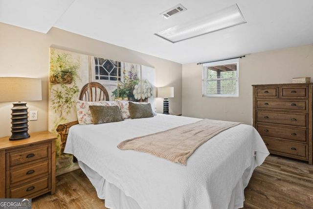 8360 Lanier Drive, Cumming, GA 30041