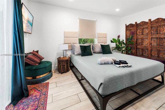 232 NW 59th St, Miami, FL 33127