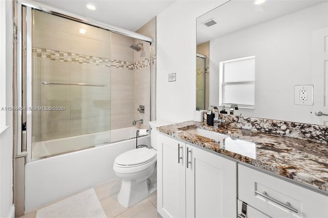 232 NW 59th St, Miami, FL 33127