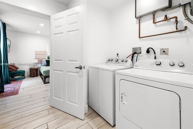 232 NW 59th St, Miami, FL 33127