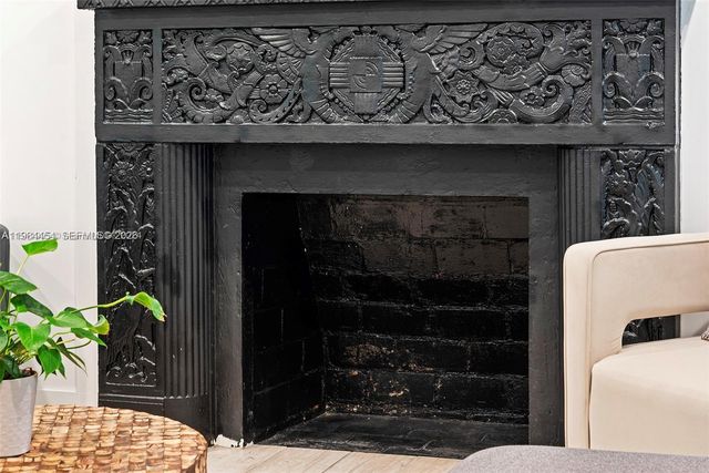 232 NW 59th St, Miami, FL 33127