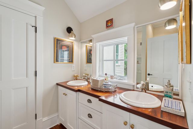 28 Robert Mills Circle, Mount Pleasant, SC 29464