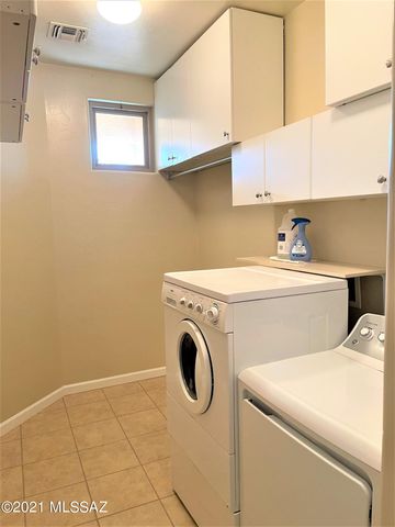 5579 W Dove Loft Drive, Marana, AZ 85658