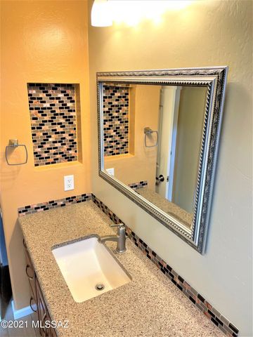 5579 W Dove Loft Drive, Marana, AZ 85658