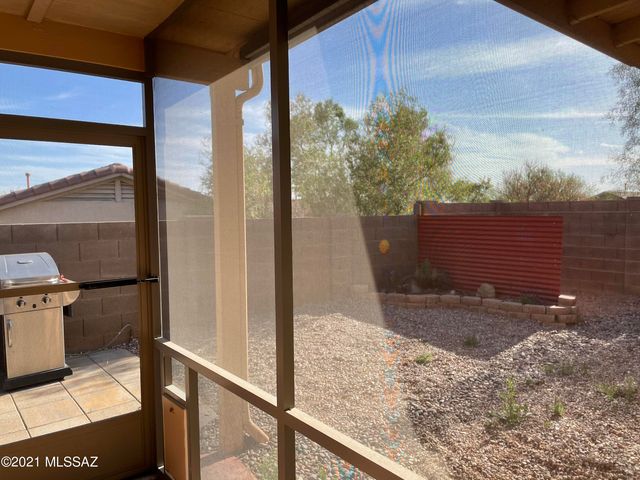 5579 W Dove Loft Drive, Marana, AZ 85658