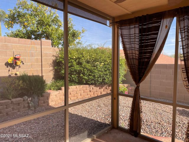 5579 W Dove Loft Drive, Marana, AZ 85658