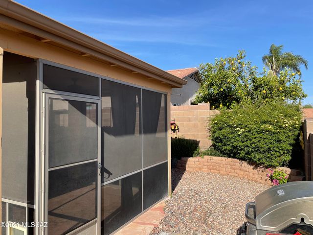 5579 W Dove Loft Drive, Marana, AZ 85658
