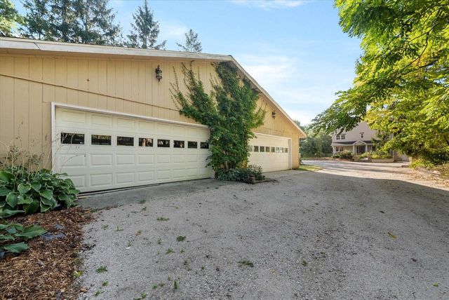 W6679 Red Fox RUN, Plymouth, WI 53073