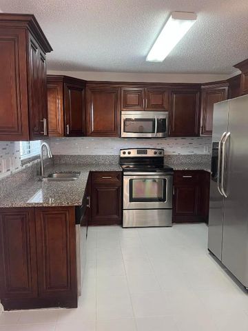 1450 Hawthorne Place, Wellington, FL 33414