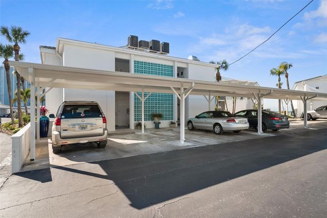 5400 GULF DRIVE 32, Holmes Beach, FL 34217