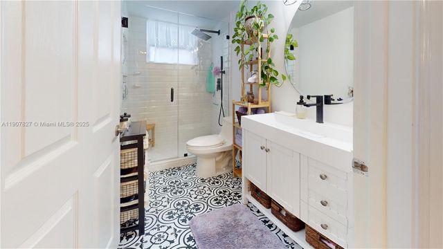 10208 NW 24th Pl 101, Sunrise, FL 33322