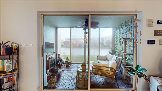 10208 NW 24th Pl 101, Sunrise, FL 33322