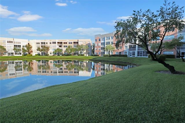 10208 NW 24th Pl 101, Sunrise, FL 33322