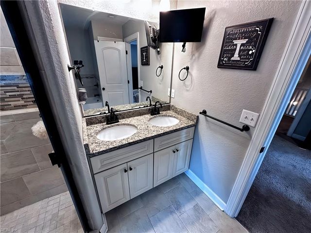 413 Henry ST, Suffolk, VA 23434