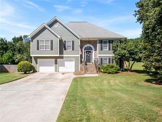 40 Hunters Trail, Dallas, GA 30157