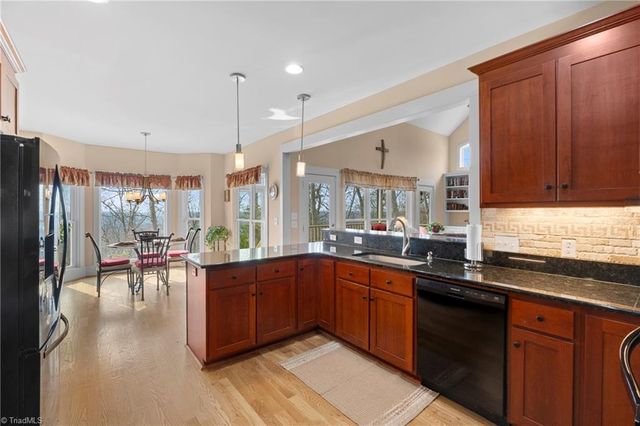 848 Sierra Trace Road, Denton, NC 27239