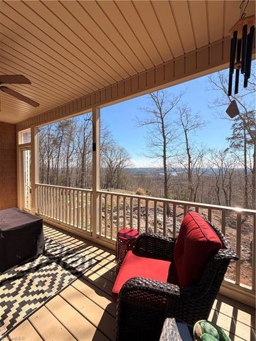 848 Sierra Trace Road, Denton, NC 27239