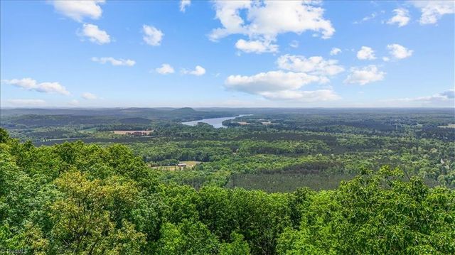 848 Sierra Trace Road, Denton, NC 27239