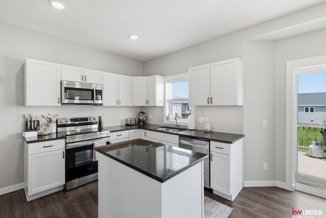 7420 N 49 Street, Lincoln, NE 68514