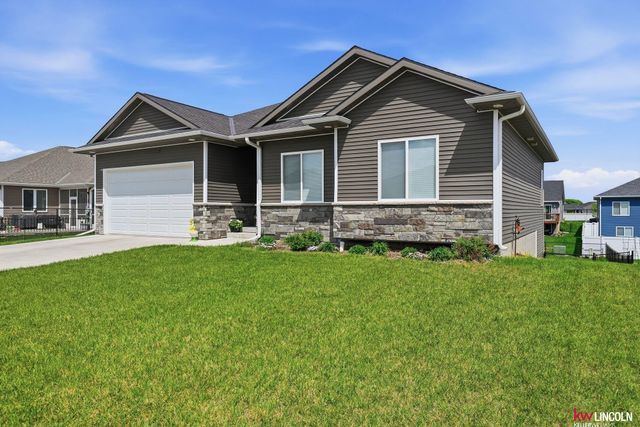7420 N 49 Street, Lincoln, NE 68514