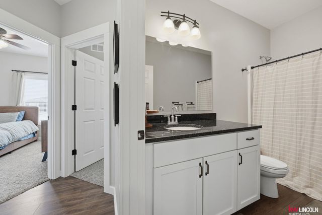 7420 N 49 Street, Lincoln, NE 68514