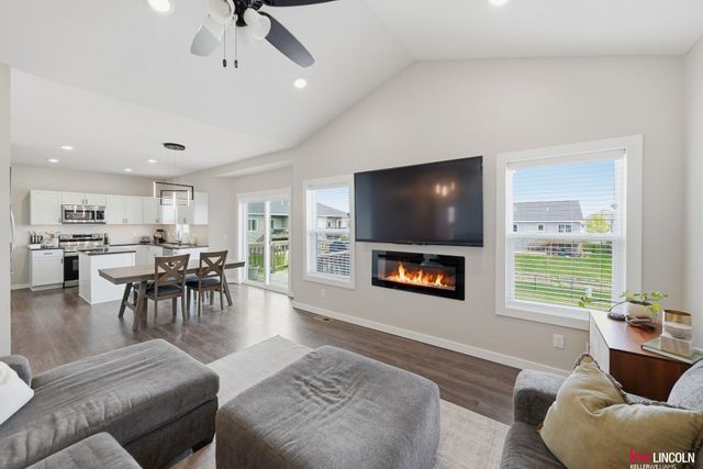 7420 N 49 Street, Lincoln, NE 68514