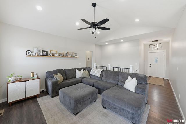 7420 N 49 Street, Lincoln, NE 68514
