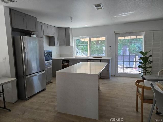 8641 LIMESTONE Drive, Riverside, CA 92504