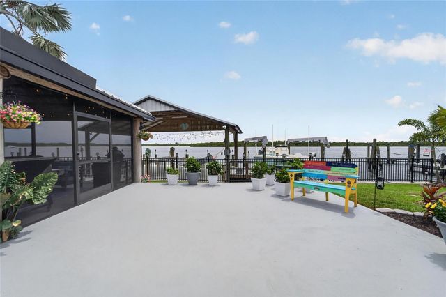 3422 W SHELL POINT ROAD, Ruskin, FL 33570