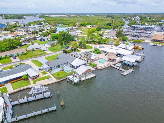 3422 W SHELL POINT ROAD, Ruskin, FL 33570