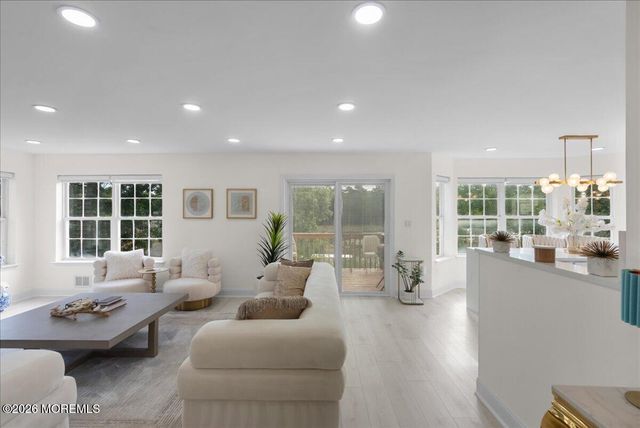 13 Cottonwood Drive, Jackson, NJ 08527
