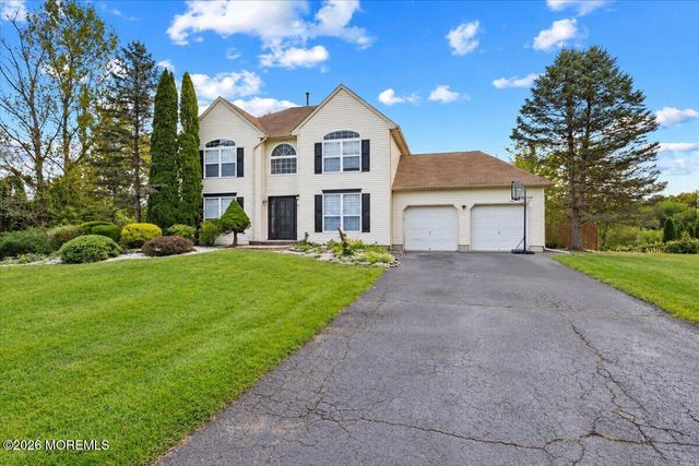 13 Cottonwood Drive, Jackson, NJ 08527