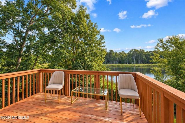 13 Cottonwood Drive, Jackson, NJ 08527
