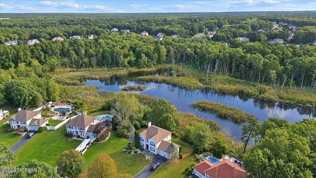 13 Cottonwood Drive, Jackson, NJ 08527