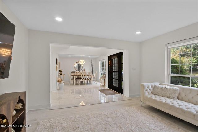 13 Cottonwood Drive, Jackson, NJ 08527