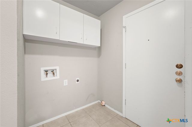 8914 Sparkling Creek Drive, Austin, TX 78729
