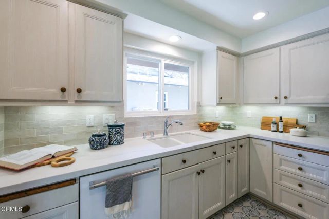 115 E Arthur Avenue, Arcadia, CA 91006