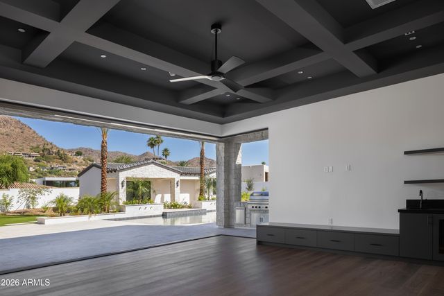 6610 N MOUNTAIN VIEW Drive, Paradise Valley, AZ 85253