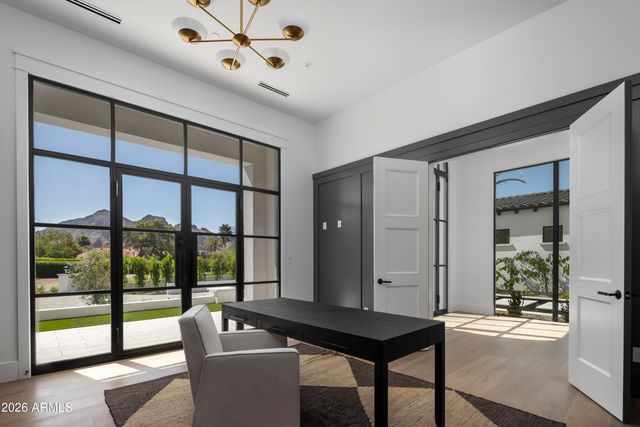 6610 N MOUNTAIN VIEW Drive, Paradise Valley, AZ 85253