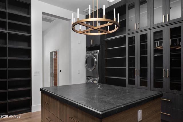 6610 N MOUNTAIN VIEW Drive, Paradise Valley, AZ 85253