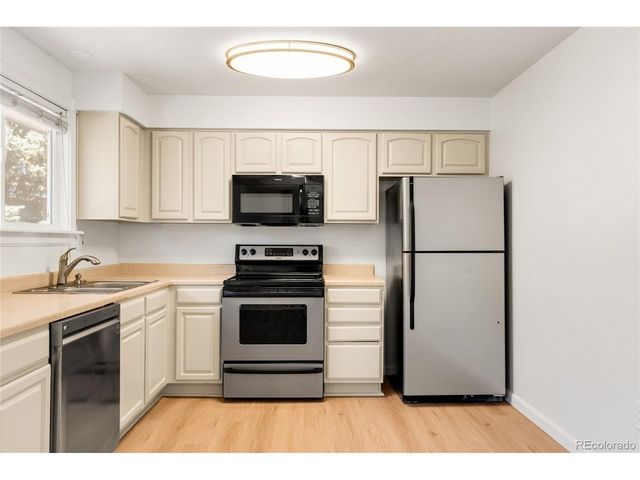 8261 W Pomona Dr, Arvada, CO 80005