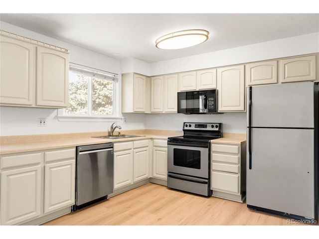 8261 W Pomona Dr, Arvada, CO 80005