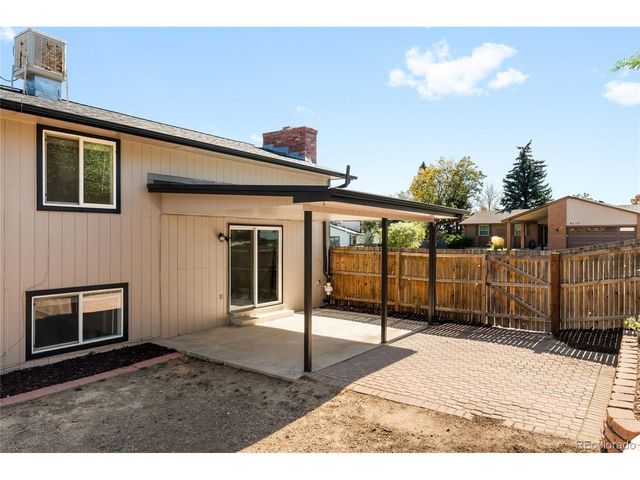 8261 W Pomona Dr, Arvada, CO 80005