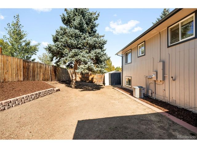 8261 W Pomona Dr, Arvada, CO 80005
