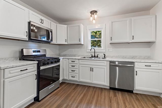 709 N Walnut Street, Hartford City, IN 47348