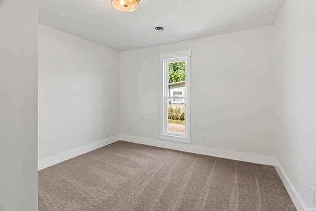 709 N Walnut Street, Hartford City, IN 47348