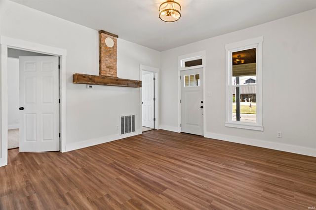 709 N Walnut Street, Hartford City, IN 47348