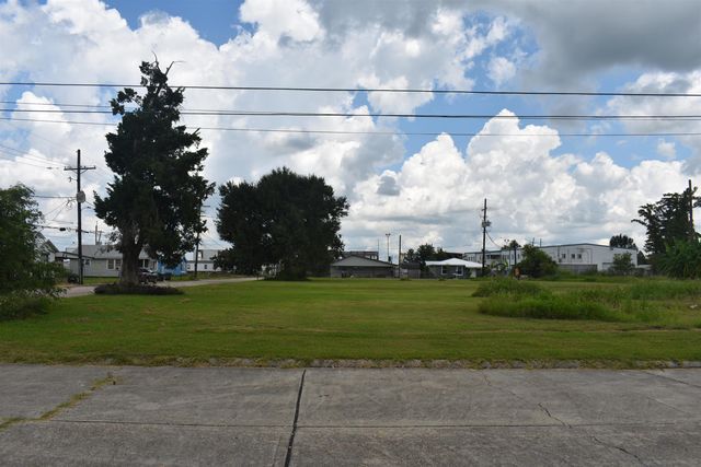 900 BLOCK Peach St, Houma, LA 70363