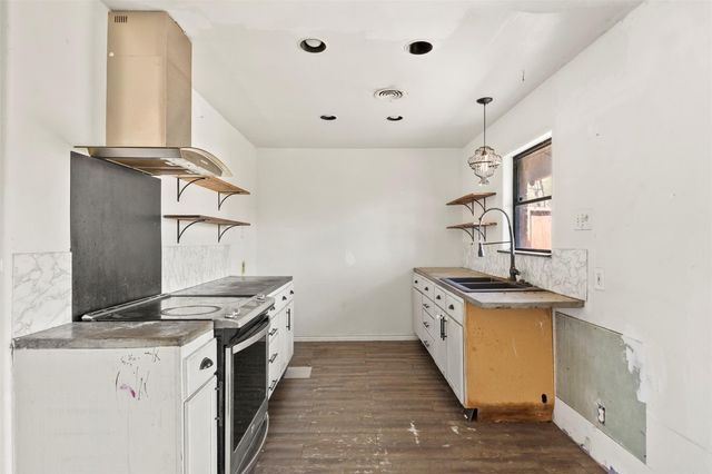 623 Spell Street, Houston, TX 77022